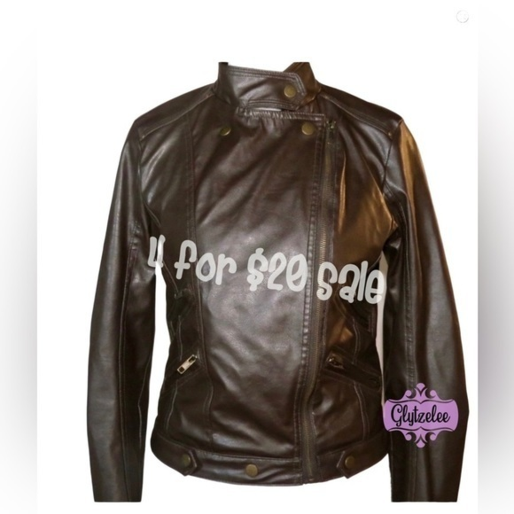 𝅺FAUX‎ brown leather jacket SMALL